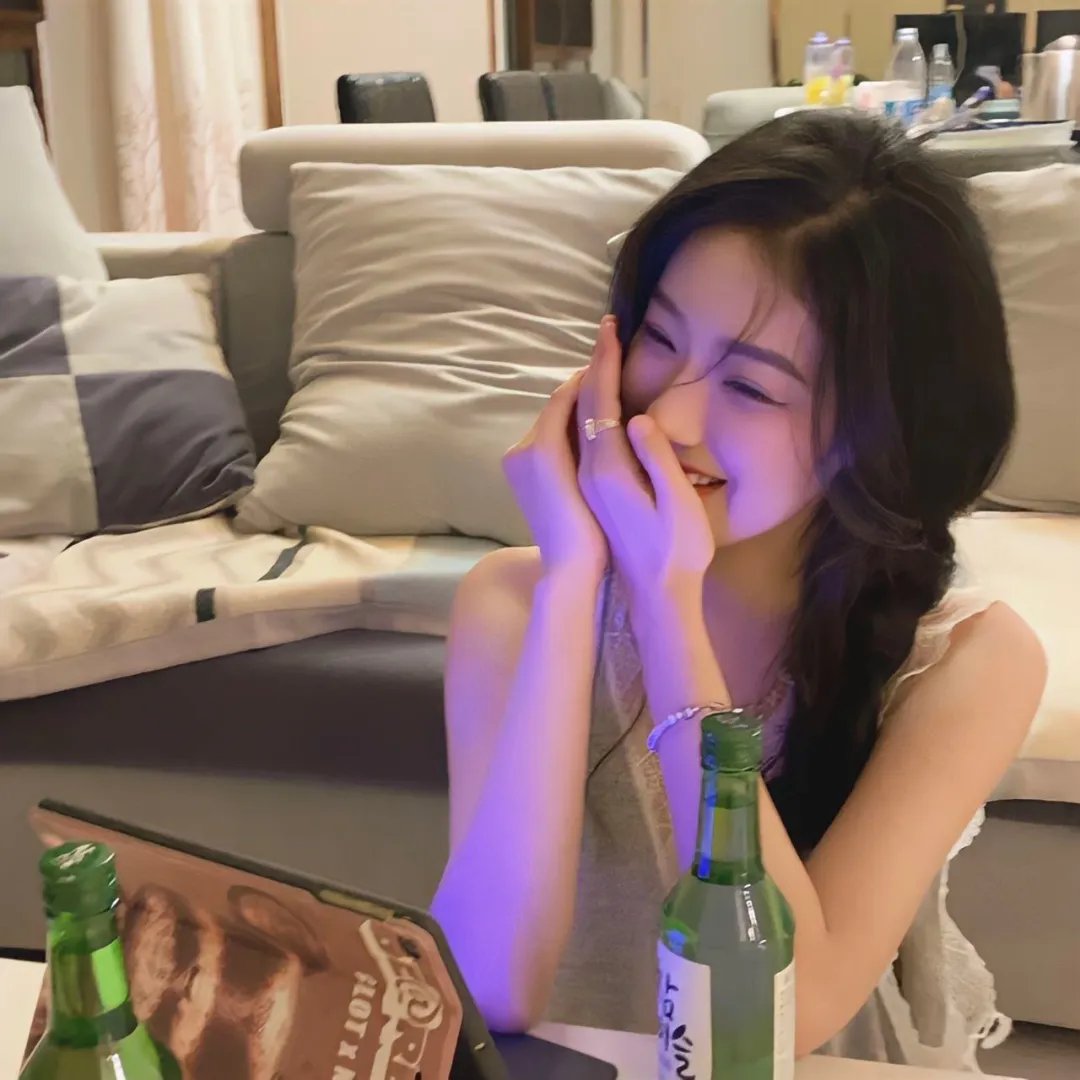 黑镜第一季封面